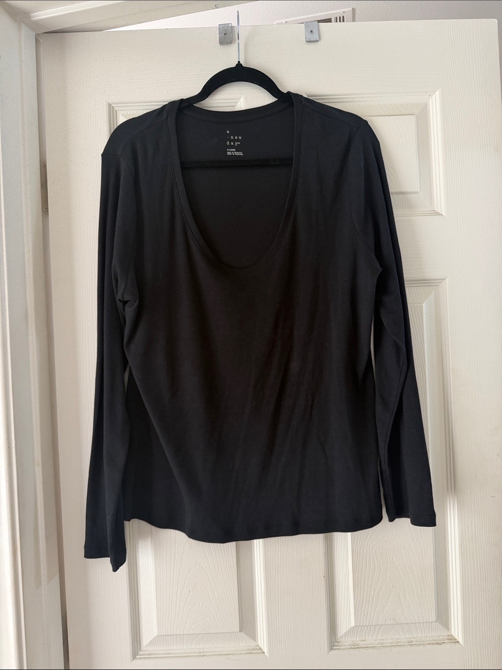 a new day Black Long Sleeve Scoop Neck Tee